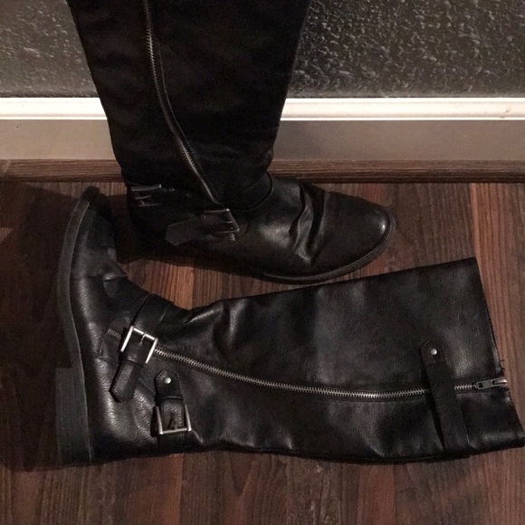 SHOES 👠 - Picture 2 of 2